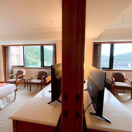 Hione Holiday Hotel Taipei Bagian luar foto